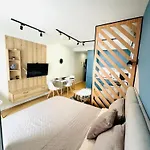 Blue Luxury * Golem (Tirana)